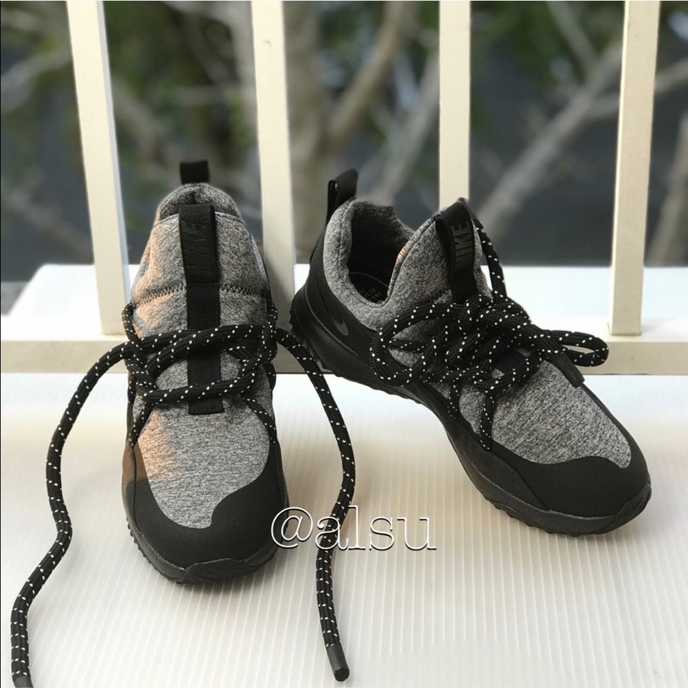 NWT Nike City Loop Black WMNS - Picture 3 of 8